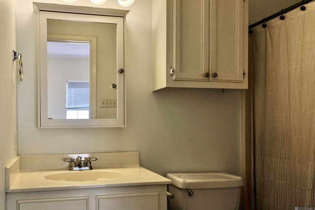 4154 Jefferson Woods Dr, Baton Rouge, LA 70809