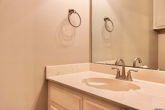 4154 Jefferson Woods Dr, Baton Rouge, LA 70809