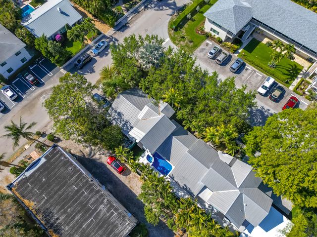 125 NE 7th Avenue, Delray Beach, FL 33483