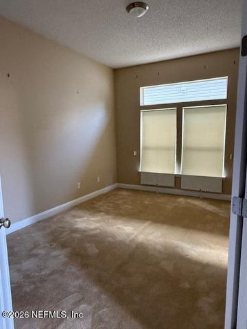 2044 OAK GLEN Road, Jacksonville, FL 32218