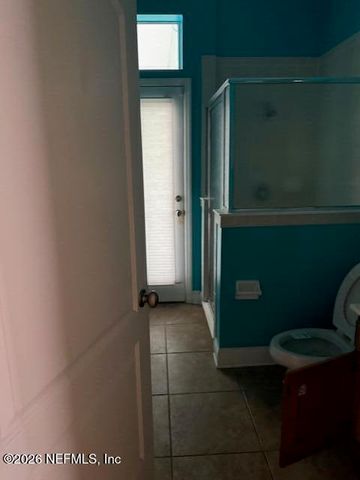 2044 OAK GLEN Road, Jacksonville, FL 32218