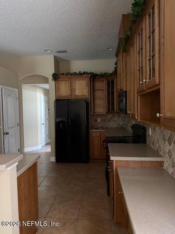 2044 OAK GLEN Road, Jacksonville, FL 32218