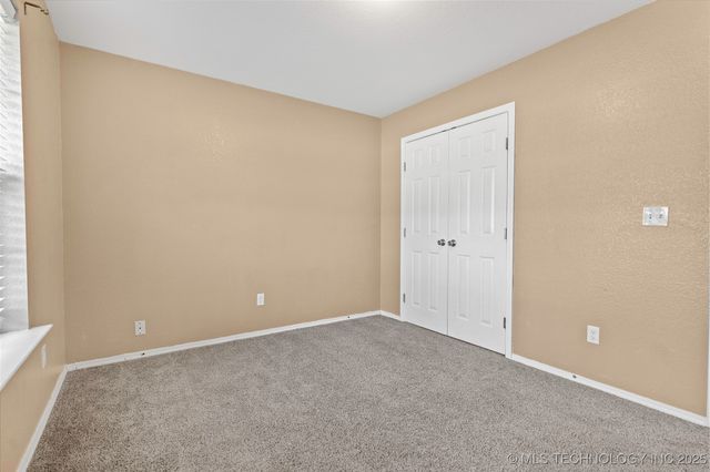 1320 Evergreen Street, Lone Grove, OK 73443