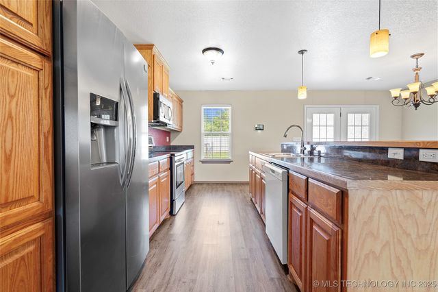 1320 Evergreen Street, Lone Grove, OK 73443