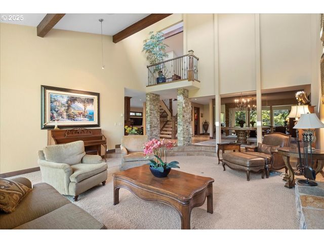 524 RIDGEWAY Rd, Lake Oswego, OR 97034