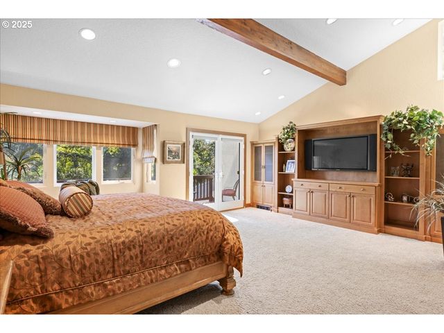 524 RIDGEWAY Rd, Lake Oswego, OR 97034