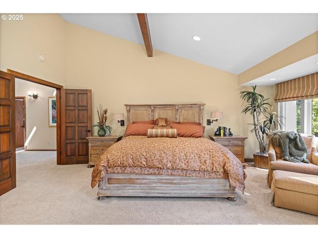 524 RIDGEWAY Rd, Lake Oswego, OR 97034