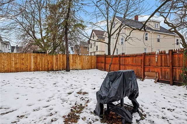 539 Lakeview Park, Rochester, NY 14613