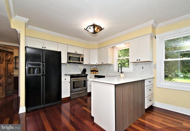1601 CLARK DR, Yardley, PA 19067