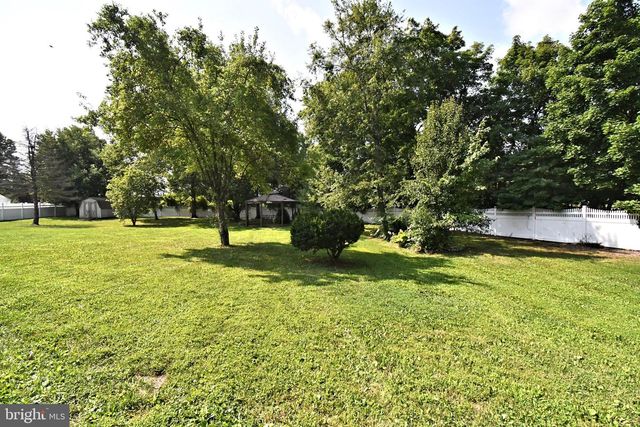 1601 CLARK DR, Yardley, PA 19067