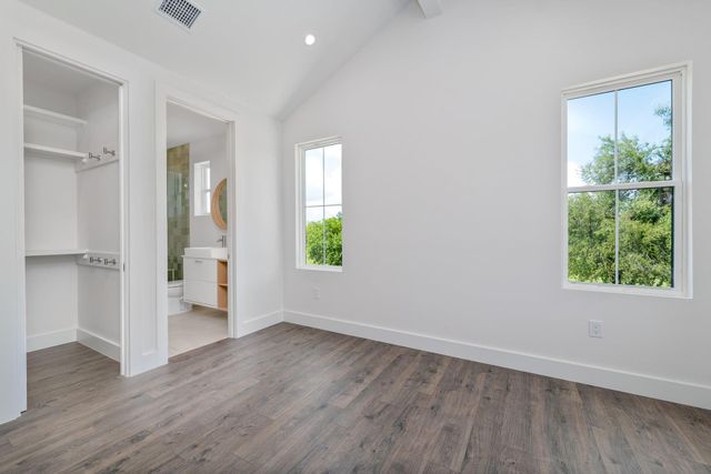 705 Short Kemp ST 1, Austin, TX 78741