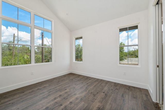 705 Short Kemp ST 1, Austin, TX 78741