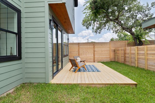 705 Short Kemp ST 1, Austin, TX 78741