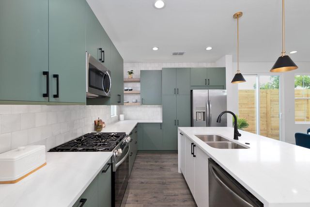 705 Short Kemp ST 1, Austin, TX 78741