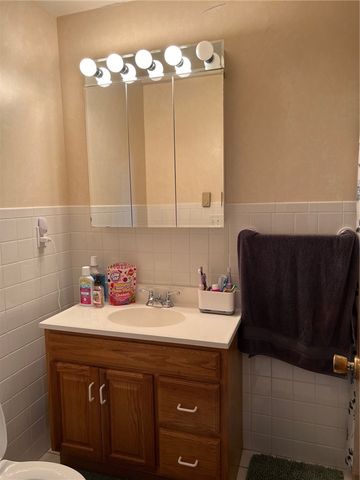 671 York Run Rd, Georges Twp, PA 15478