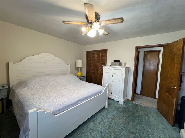 671 York Run Rd, Georges Twp, PA 15478