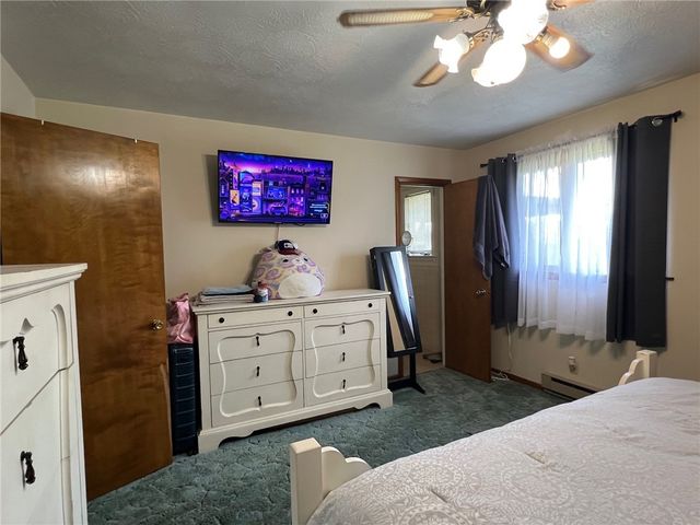 671 York Run Rd, Georges Twp, PA 15478