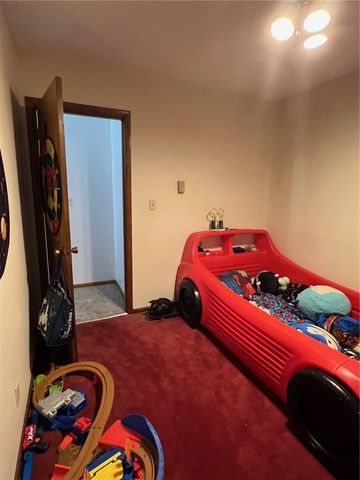 671 York Run Rd, Georges Twp, PA 15478
