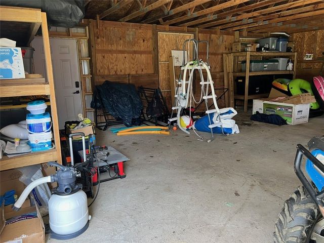 671 York Run Rd, Georges Twp, PA 15478