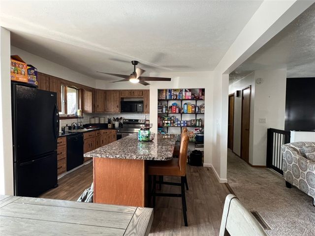 671 York Run Rd, Georges Twp, PA 15478