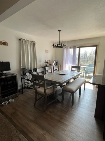 671 York Run Rd, Georges Twp, PA 15478