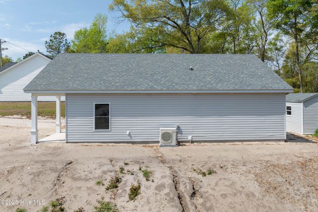 163 Wheeler Creek Road, Sneads Ferry, NC 28460