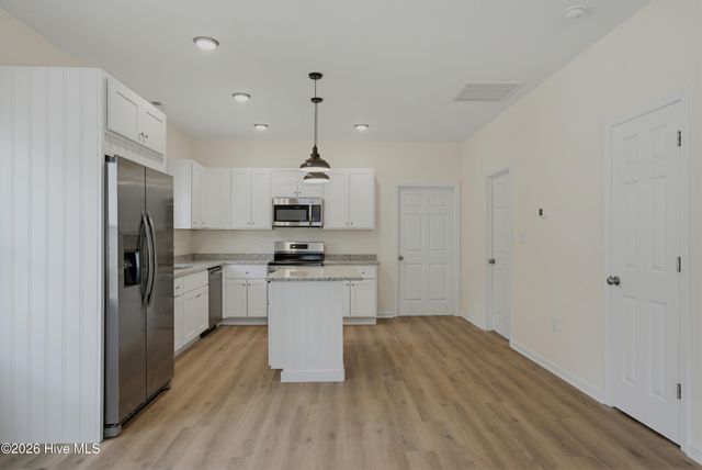 163 Wheeler Creek Road, Sneads Ferry, NC 28460