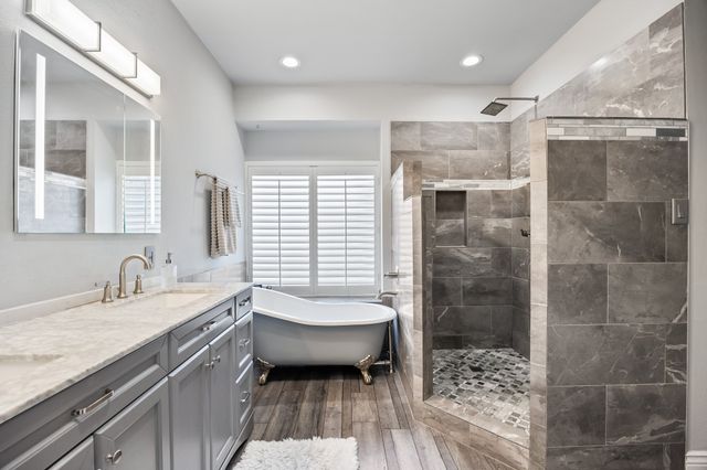 2928 Newport Drive, Rockwall, TX 75032