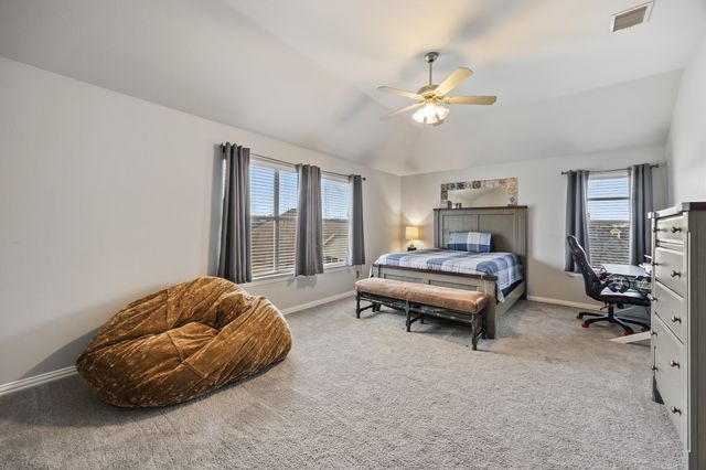 2928 Newport Drive, Rockwall, TX 75032