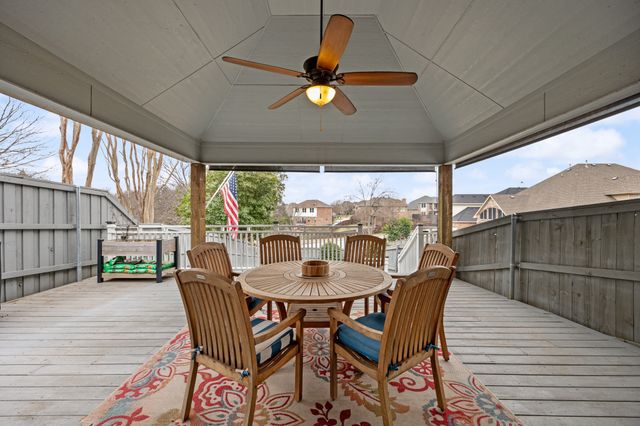 2928 Newport Drive, Rockwall, TX 75032