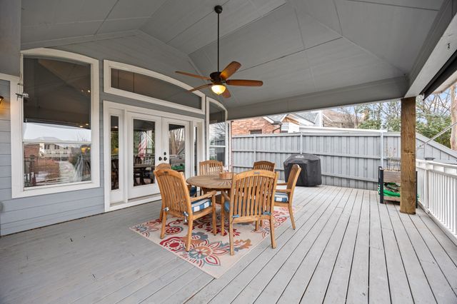 2928 Newport Drive, Rockwall, TX 75032