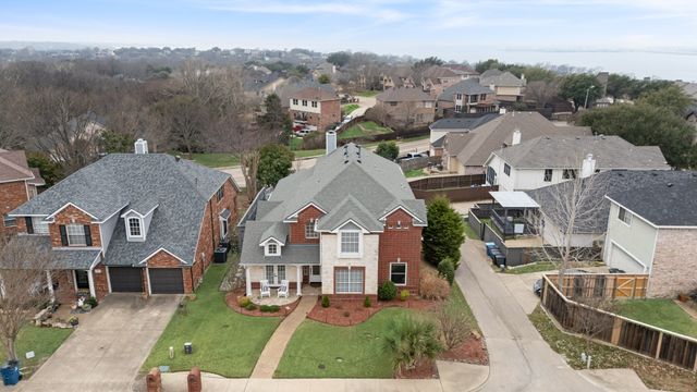 2928 Newport Drive, Rockwall, TX 75032