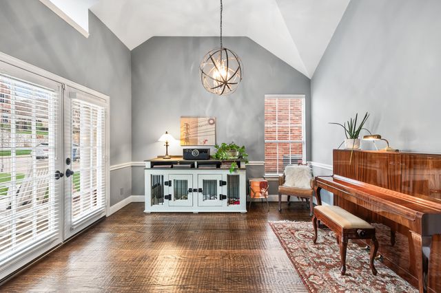 2928 Newport Drive, Rockwall, TX 75032