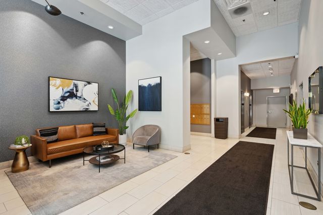 400 W Ontario Street 1303, Chicago, IL 60654