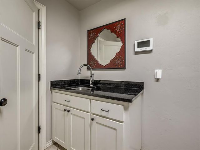 1800 NW 198th Street, Edmond, OK 73012