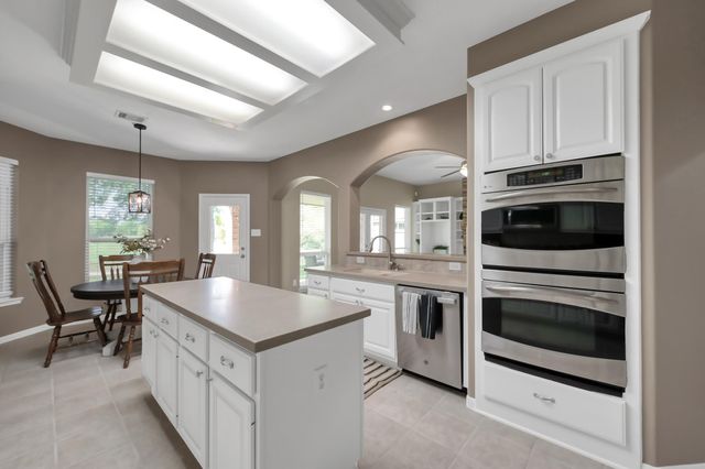 4774 W Fork Boulevard, Conroe, TX 77304