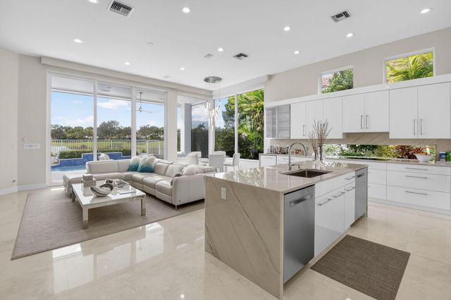 7790 Villa D Este Way, Delray Beach, FL 33446