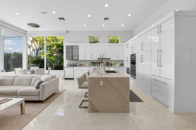 7790 Villa D Este Way, Delray Beach, FL 33446