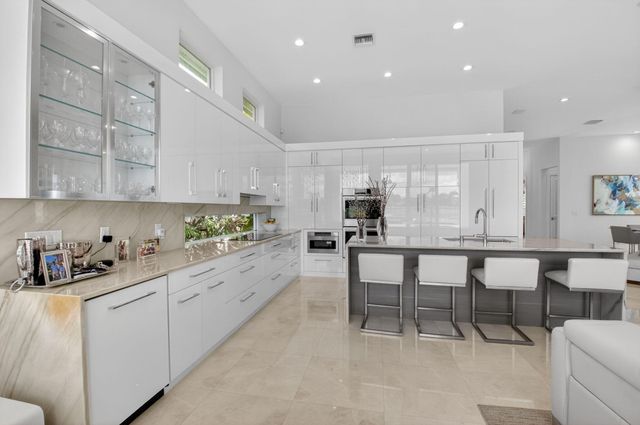 7790 Villa D Este Way, Delray Beach, FL 33446