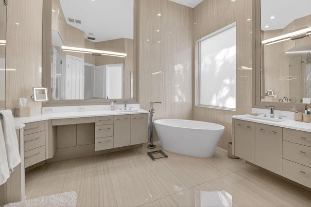 7790 Villa D Este Way, Delray Beach, FL 33446