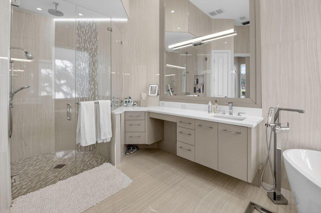 7790 Villa D Este Way, Delray Beach, FL 33446