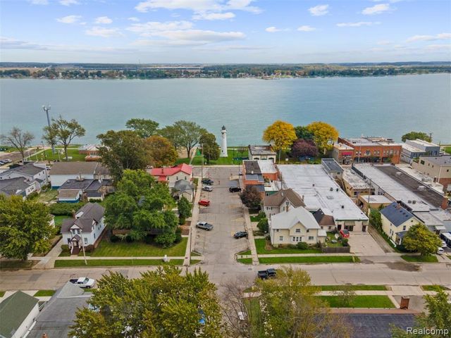 151 S Main Street, Marine City, MI 48039