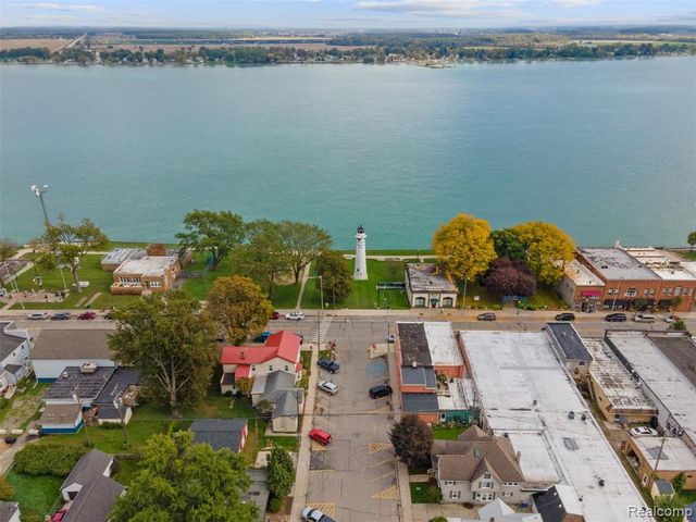 151 S Main Street, Marine City, MI 48039