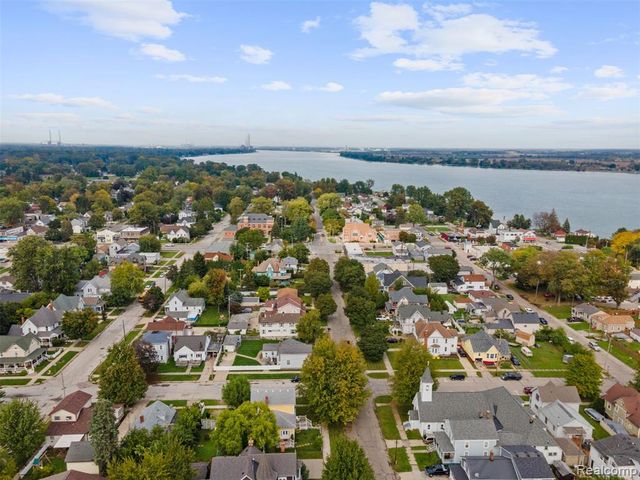 151 S Main Street, Marine City, MI 48039