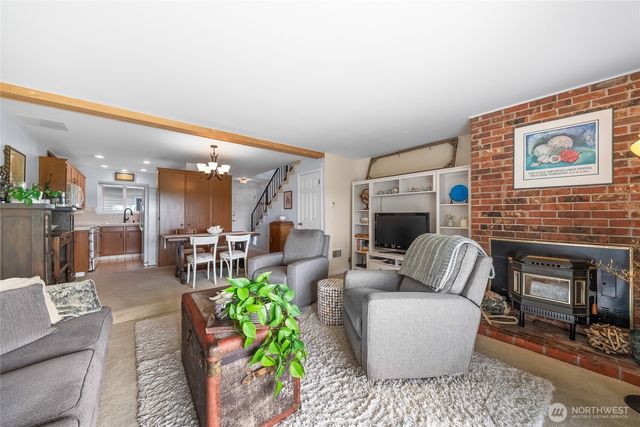 33617 G Street, Ocean Park, WA 98640