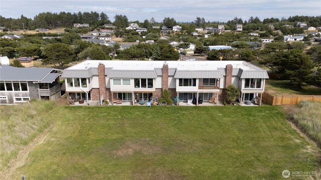 33617 G Street, Ocean Park, WA 98640