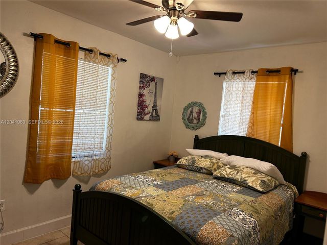 295 NW 189th Ter, Miami Gardens, FL 33169