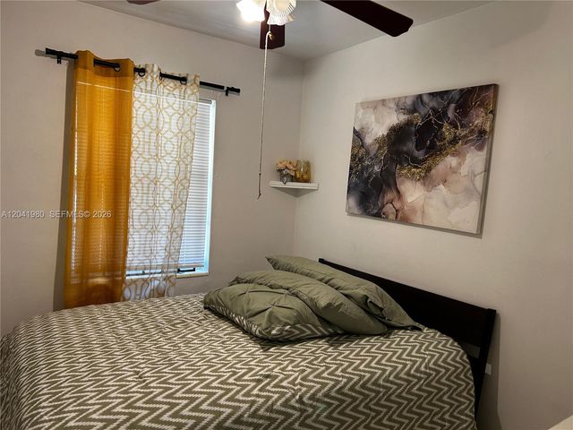 295 NW 189th Ter, Miami Gardens, FL 33169