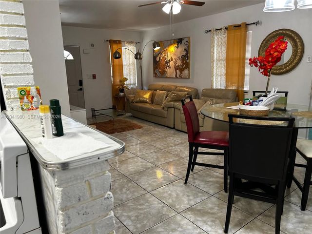 295 NW 189th Ter, Miami Gardens, FL 33169