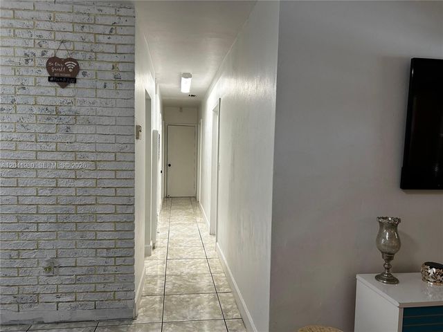 295 NW 189th Ter, Miami Gardens, FL 33169